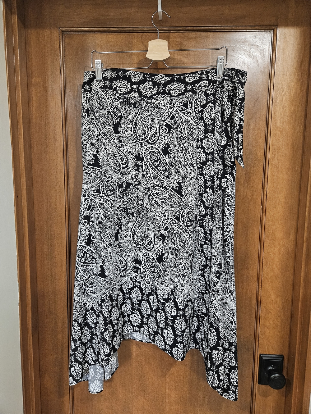 Jones New York Black and White Paisley Asymmetrical Wrap Skirt
